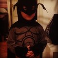Överraskade min brorson Leo 4,5 år med en Batmandräkt! Är världens bästa faster för tillfället. Batmandräkt för barn