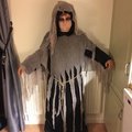 Zombi jonathan på väg till halloween fest