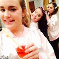 Vi klädde ut oss till Grease-Pink Ladies denna Halloween! Tack för snabb leverans och grymma kläder! Mvh Olivia Grease Pink Lady jacka