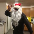 Härlig posé:)))Årets heavy metal tomte, dagen före julafton
Kanske en svensk släkting till ZZ Top:)