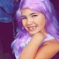 Min dotter var SÅ nöjd med denna peruk när vi var på en Dolly Style konsert! Hon tänker också använda den för att klä ut sig till Katie Perry! :-)