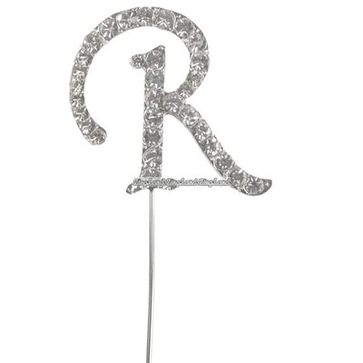 Trtdekoration med diamanter bokstaven R