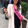Superfin och inget att anmärka på! Gjorde möhippa outfiten komplett :-) Möhippa ordensband Bride To Be - rosa