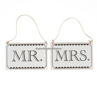 \\\"Mr & Mrs\\\"-skylt av tr 14 x 9 cm - 2 st