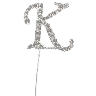 Trtdekoration med diamanter bokstaven K