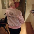 Jackan är jätte snygg, kan verkligen rekommendera denna. Grease Pink Lady jacka
